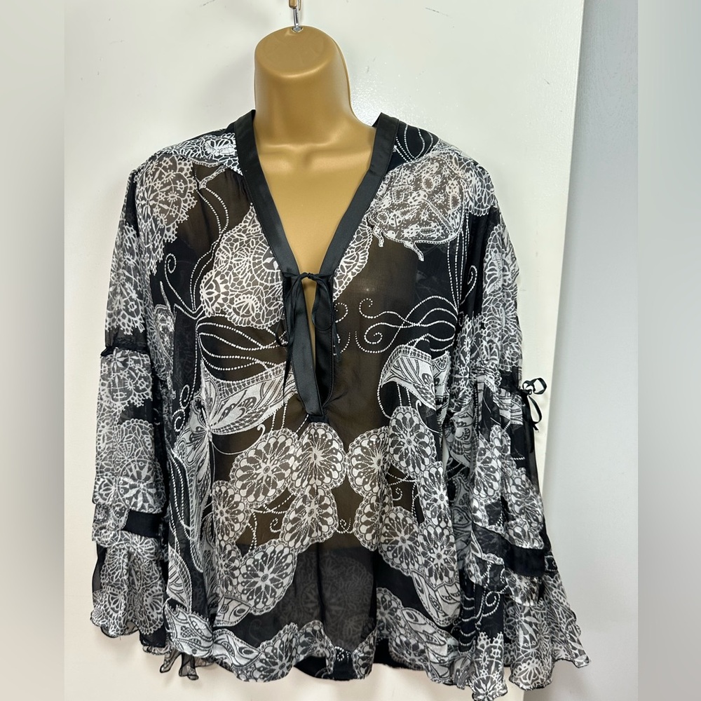 Just Cavalli Black & White Artsy 100% Silk Statement Sleeves Blouse 44 *FLAWS*‎